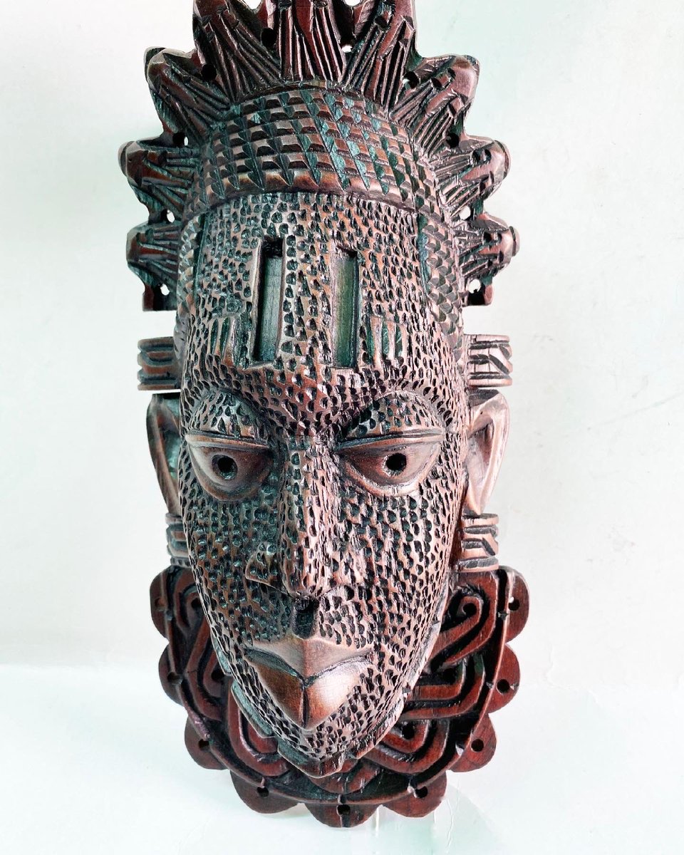 ViAfricanDesign's tweet photo. Festac mask perfect for home décor and African enthusiast. It will fit into a traditional, contemporary or Scandinavian interior setting.
#facemask #africanart #madeinnigeria #africanmasks #masks #facemask #facemaskart #traditionalmask #artcurator #artoftheday #artwork #art https://t.co/kvIxuubFkJ