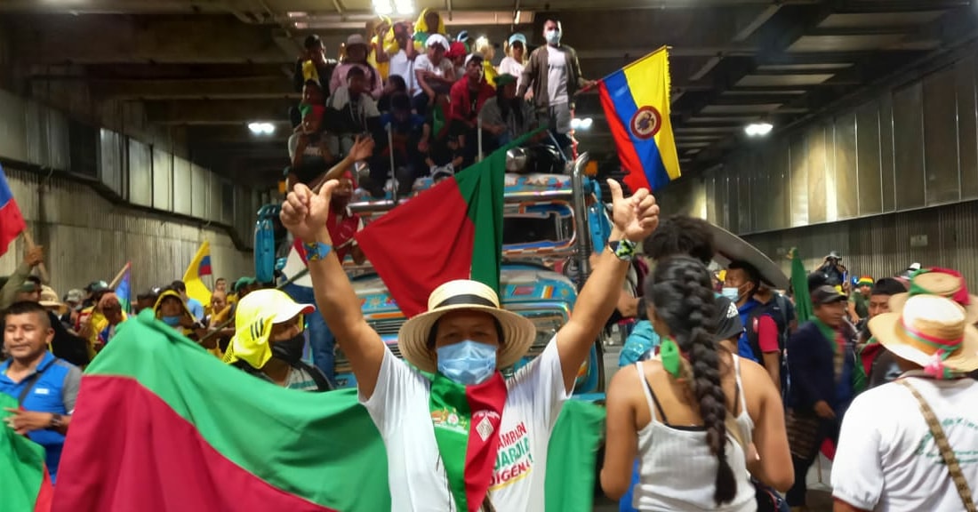 FelicianoValen's tweet photo. ¡Más fuertes que nunca!
Colombia digna en lucha y resistencia. 
#ParoNacional12M 
#SomosMinga https://t.co/FHK11Svpc9