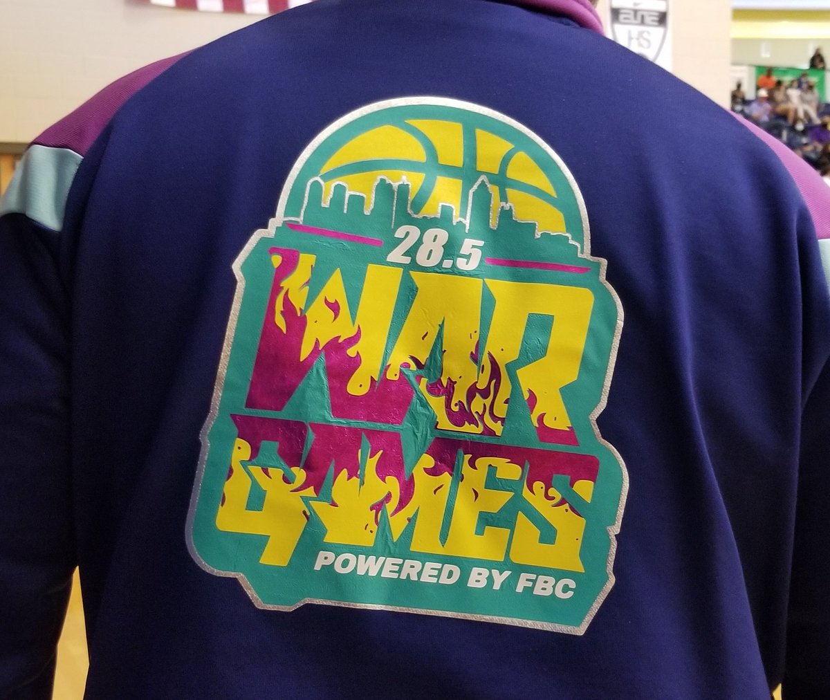 365whoops's tweet photo. π¨π₯ #TheRealRun π₯π¨
#CGHR | #TheCarolinas
@THEREALRUN1
@FBCMotton was Reppin that @WarGames285 Gear on the sidelines during day 1 of the real run in Atlanta, GA
#CarolinaGirlsHoops #DaFuture #GABallers @sinsavage20 #FBCUnited #FBC #WarGamesATL https://t.co/Olva7NAi43