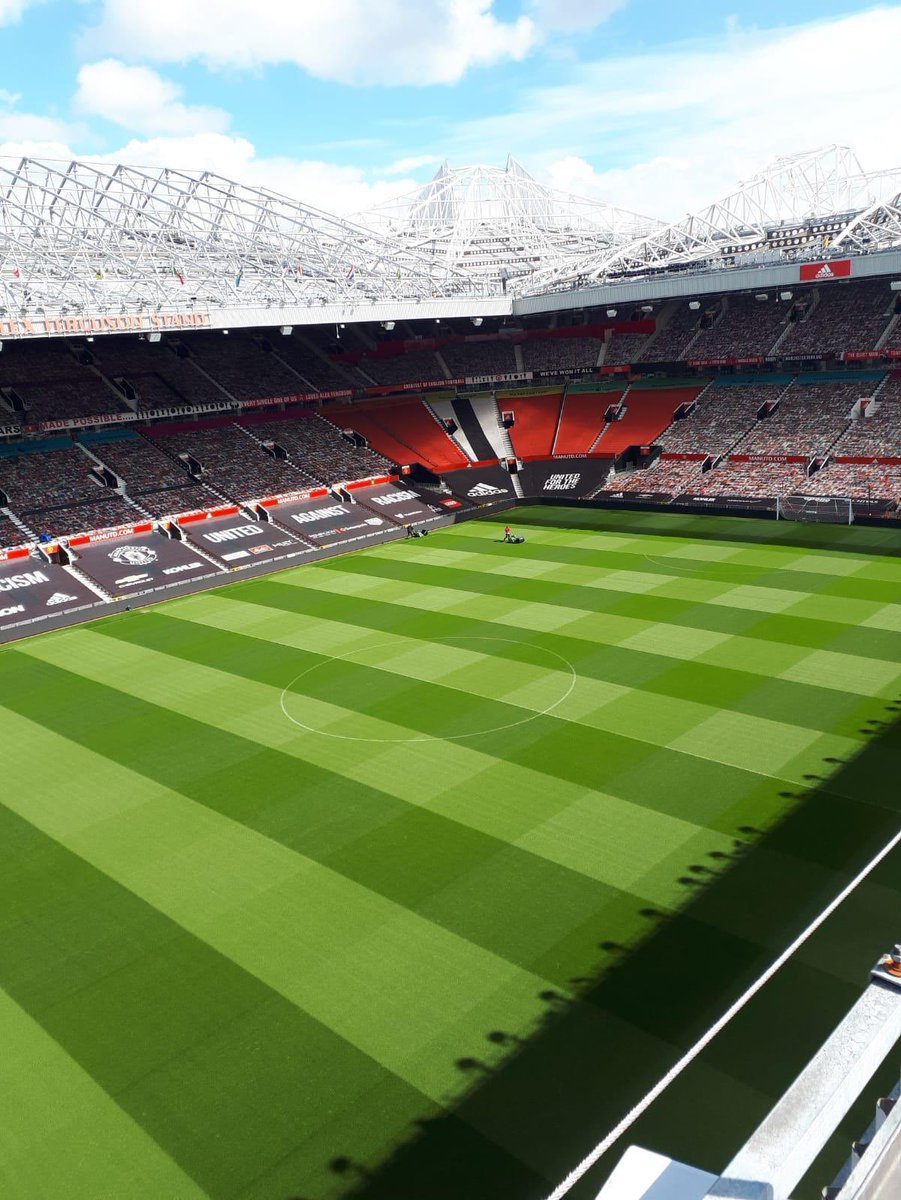 barto08's tweet photo. Best pitch around we have done it again best grounds team of the year #PremierLeague best pitch award well done all the lads all the hard work through COVID and everything else this year has threw at us has finally paid off https://t.co/VKTzFyuaPr