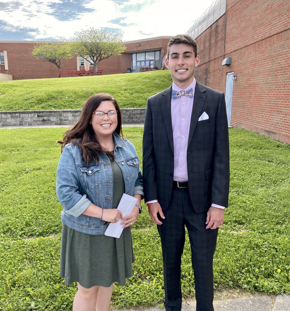 PBKBankKY's tweet photo. Amanda Coffey represented Lincoln Co Chamber & presented Baylor Mattingly w/one a scholarship the Chamber provides each year. Baylor also received:KAPE,Stanford Rotary Scholarship,Bluegrass Comm Action Partnership Scholarship
Congratulations Baylor
#PBKBankCommunity
#TEAMLincoln https://t.co/iZRtwvVUG5