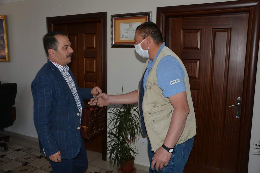 RefahiyeB's tweet photo. Belediye Başkanımız Sayın Çakmak PAÇACI dan Belediye Personellerine bayram ikramı
Haberin Devamını
Facebook :
https://t.co/RaBk3LPwmm
İnstgram :
https://t.co/HfDci4KleI
Hesaplarımızdan takip edebilirsiniz https://t.co/g3jANr2z2T