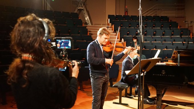 🎻🎹<a href="/ConcertsdePoche/">Les Concerts de Poche</a> vous offrent une soirée d’exception ce soir à 20h! Renaud Capuçon &amp; Michel Dalberto s’invitent dans votre salon pour ce nouveau #livedepoche exceptionnel ! Inscrivez-vous par ici pour assister au concert en live sur youtube 👉cutt.ly/1bFp1uT