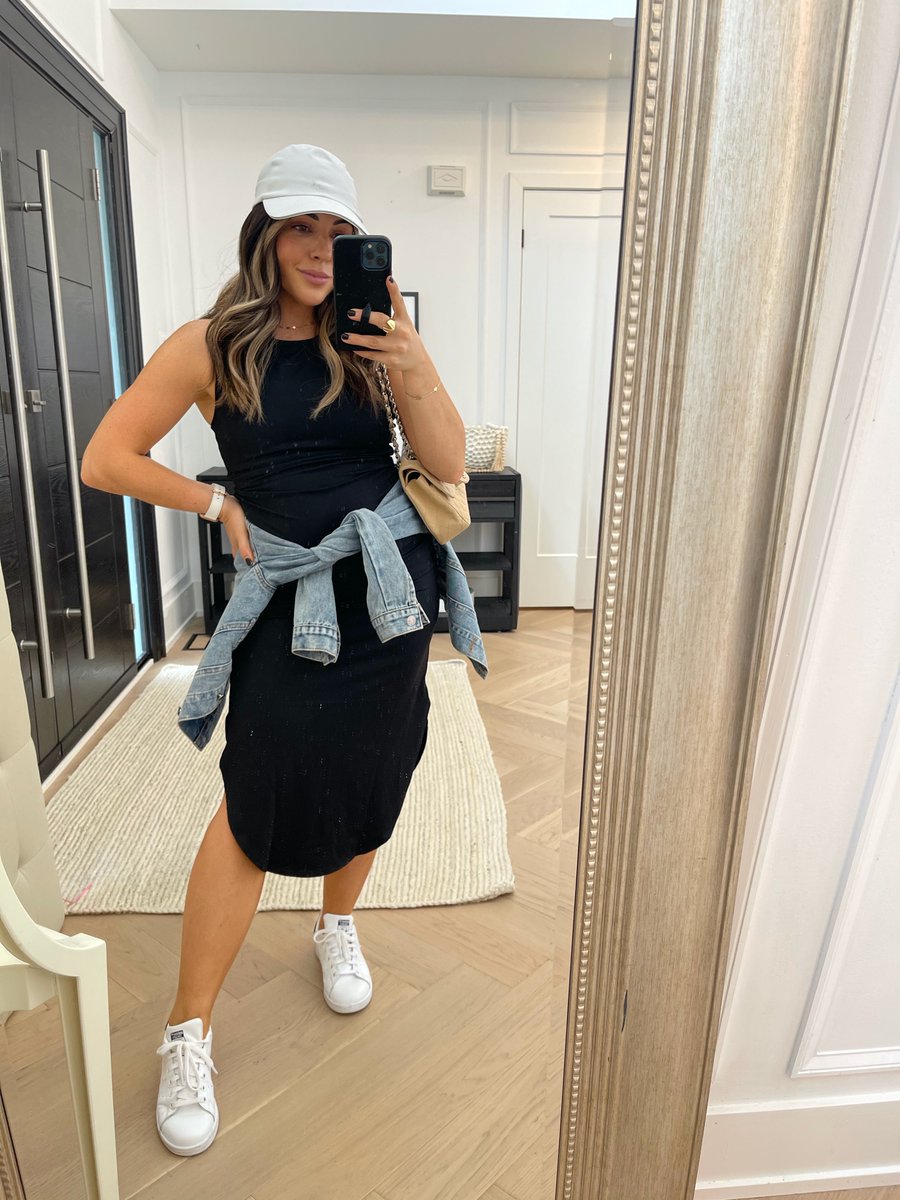 Check out our best-selling Om Dress in a new colour! @vanessa.giuliani