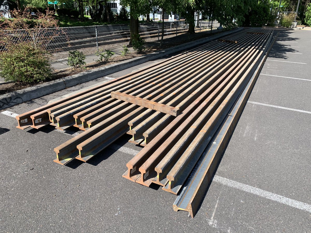 Daryl Mitchell on Twitter "Tune into fox12oregon for the latest on