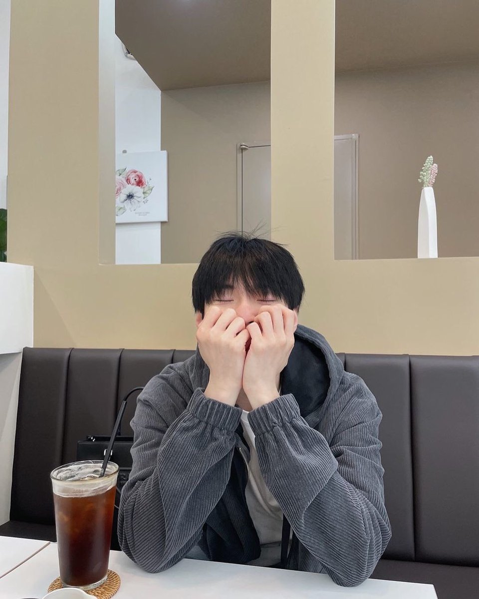 บีนี่ควอนครับแม่ ᯅ̈ tweet media