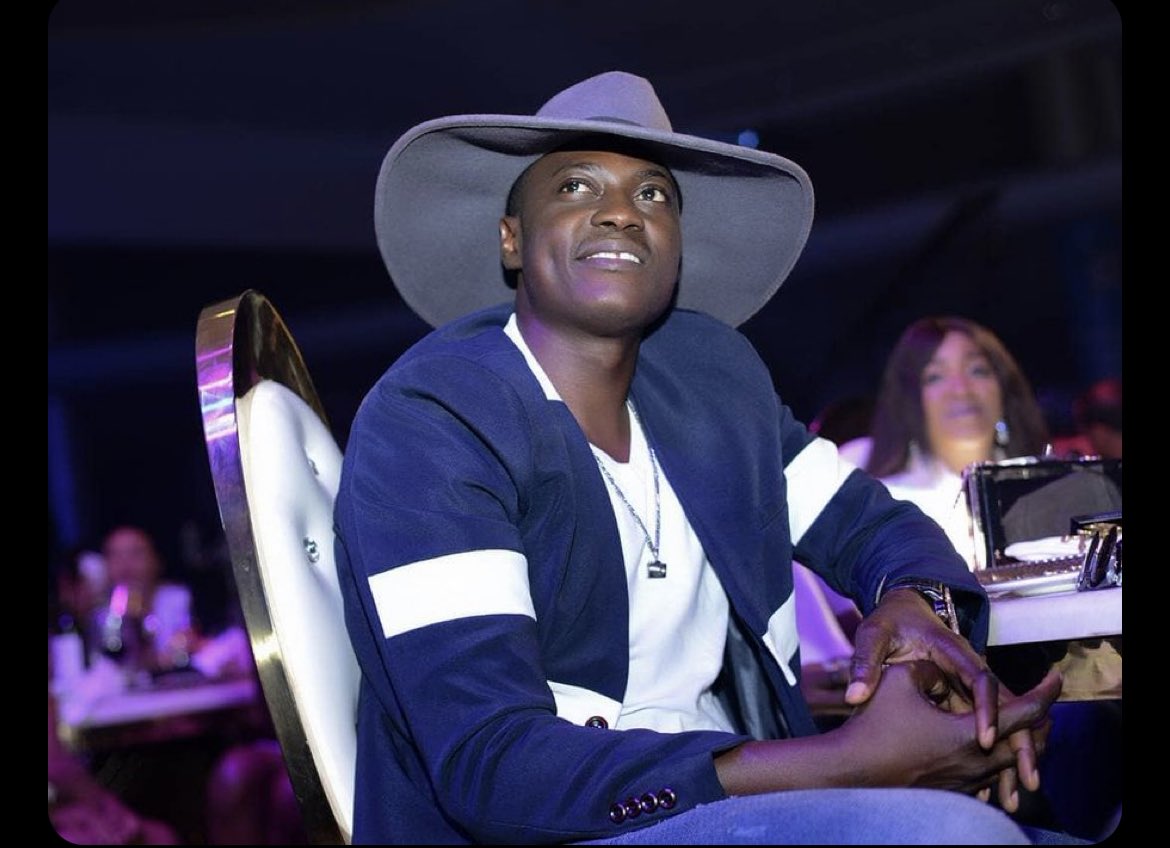 tatafoonline's tweet photo. Nigerian Singer, Sound Sultan, has been diagnosed with throat cancer. 
#100mostbeautifulwomen2021 
#100kChallenge https://t.co/rhAo9GXnbW