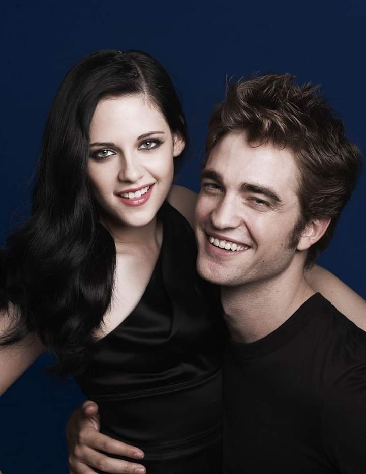 WISH YOU HAPPY BIRTHDAY (ROBEPATTINSON) 