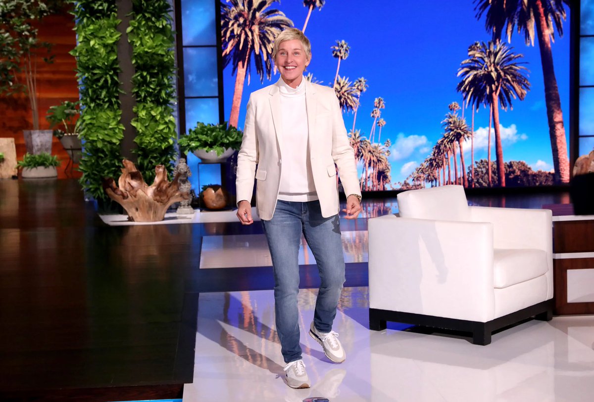 The Ellen Show will end in 2022.
(Source: https://t.co/3oBLLyR4CX) https://t.co/ISvMw8C7is