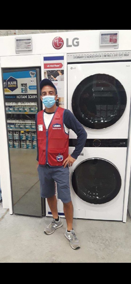 TomRogala's tweet photo. Enjoyed a Specialty Spot Light training @Lowes1732 in Port Charlotte Fl. Topics discussed on #LGUS products were Refrigeration, Laundry, Vacuums and Virtual Services. @LGUS @LG_GMcQuilkin @LgCBrooks @LGVerlinMoore @KohlerLg https://t.co/oQnrMoST2T