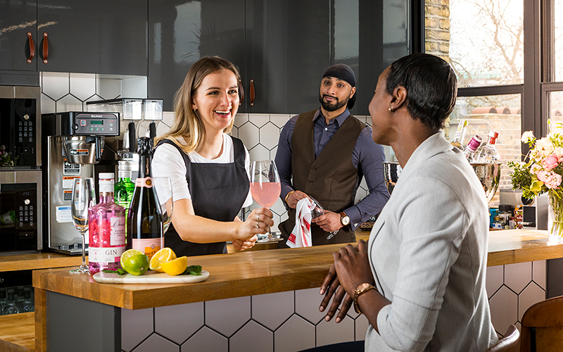 NEWS: Churchill Group unveils On Verve guest service.
facilitatemagazine.com/content/news/2…
@Churchill_Group @on_verve
#guestservices #InternationReceptionistsDay #FoH #concierge #FacMan