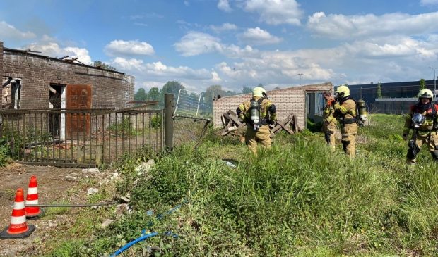 Brandweer blust brandje bij eerder afgebrand pand - ..