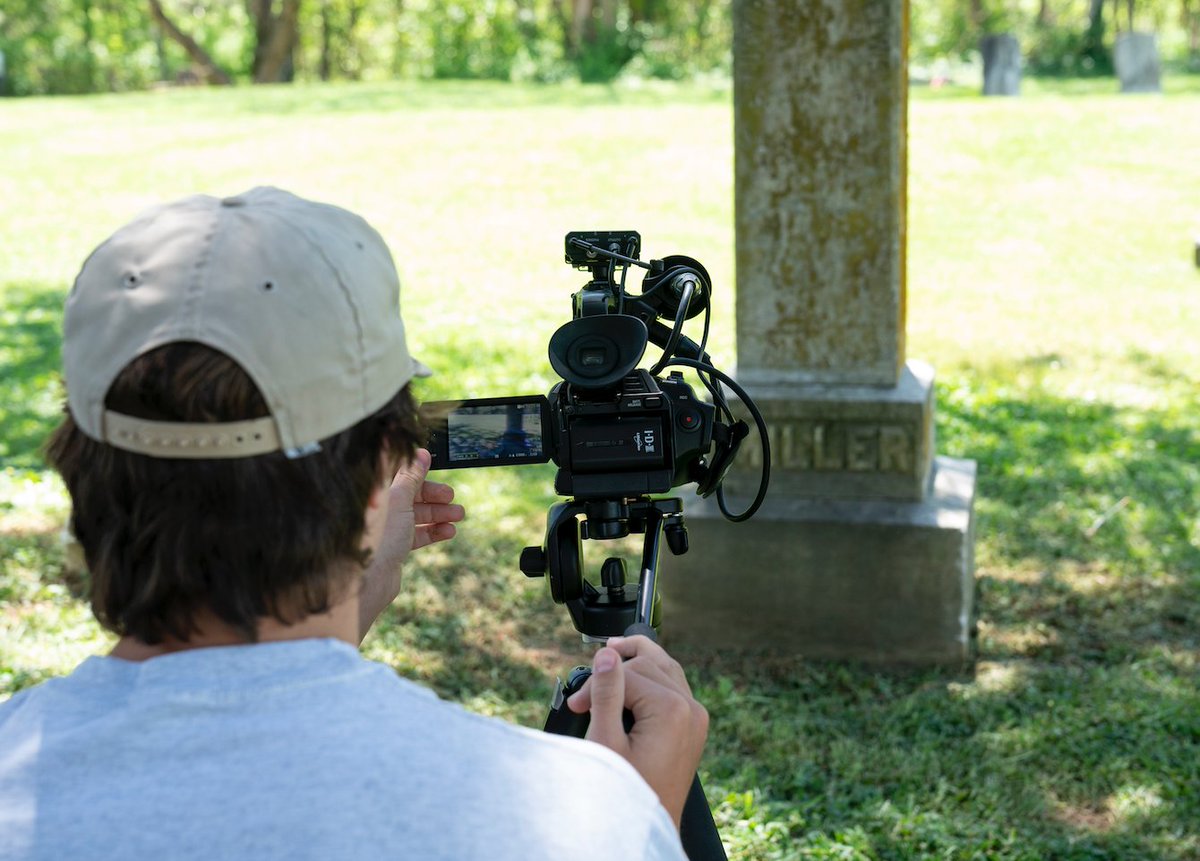 wlunews's tweet photo. “A good documentary takes the viewer someplace they’ve never been, shows them something they’ve never seen or reveals a slice of history previously unknown to them.” https://t.co/Jgryk4ifyN. #WashingtonAndLee #WLUSpringTerm https://t.co/R9niS1hObx
