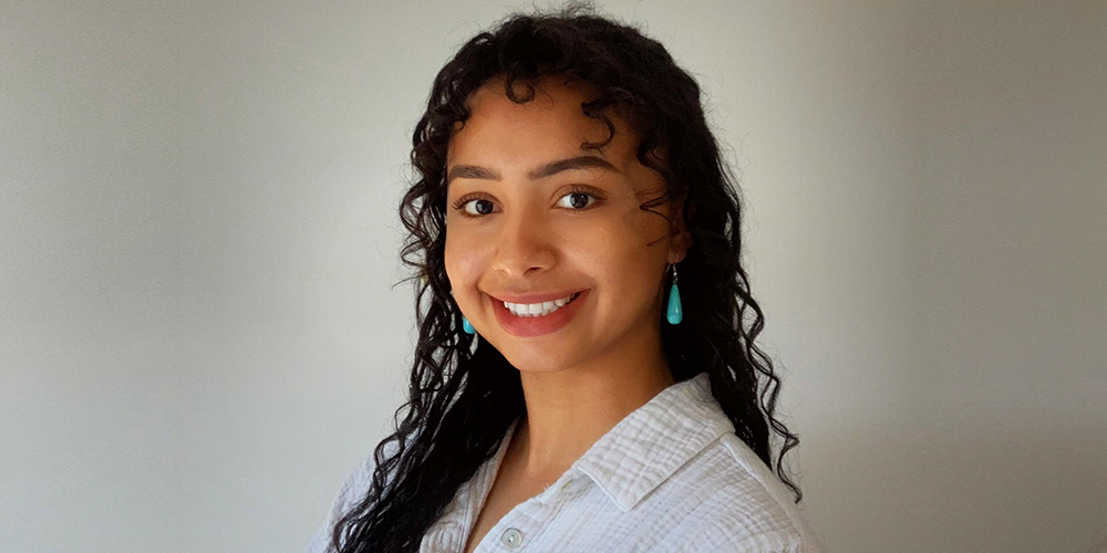 fass_ubco's tweet photo. Don't miss the Western Regional 3MTยฎ competition tomorrow at 11 a.m. PST! Show your support for Robyn Thomas, MA Interdisciplinary Studies FASS student. All are welcome to attend this free virtual event. Register: https://t.co/iWMwJgTc1I
#WR3MT @UBCOGradstudies @ubcokanagan https://t.co/bRrt4x6JPt