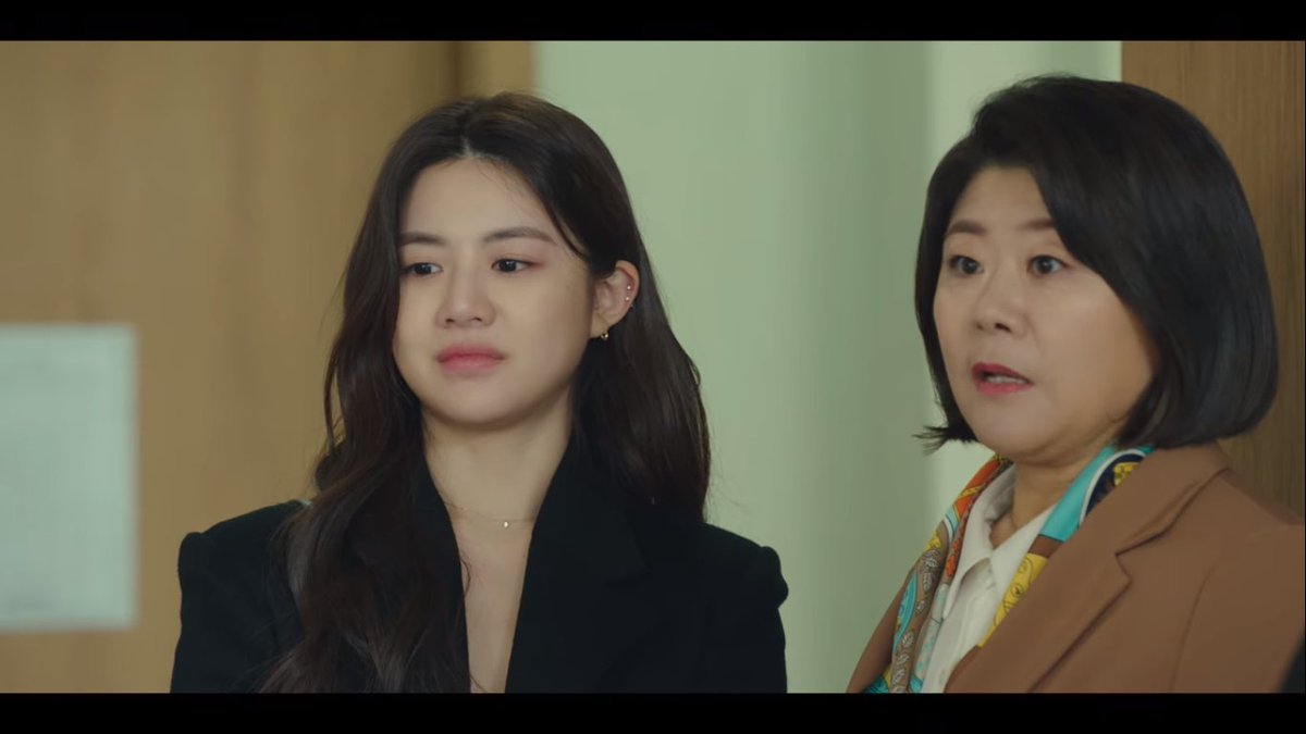 iconickdramas's tweet photo. 1 hour really passes by whenever I am watching this drama. It is so GOOD 😩💛 #LawSchool #LawSchoolEP9 https://t.co/JdPL0scPdi