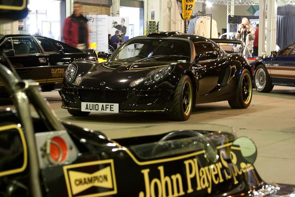 thelotusforums's tweet photo. Black & Gold. Is there a more iconic colour scheme? 😍 #ForTheOwners https://t.co/noOdXSnC7y