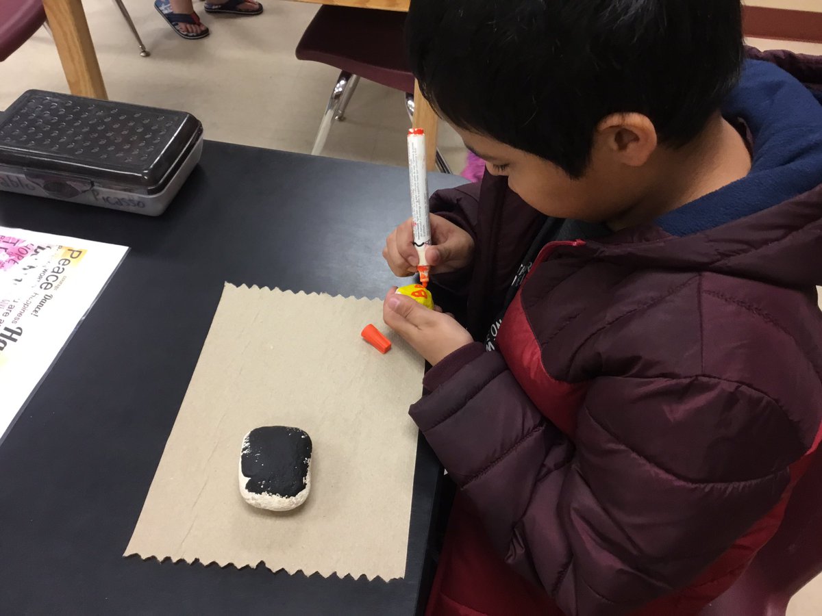 gesmakerspace's tweet image. Second graders are slowly building their Mindful Rock Garden!