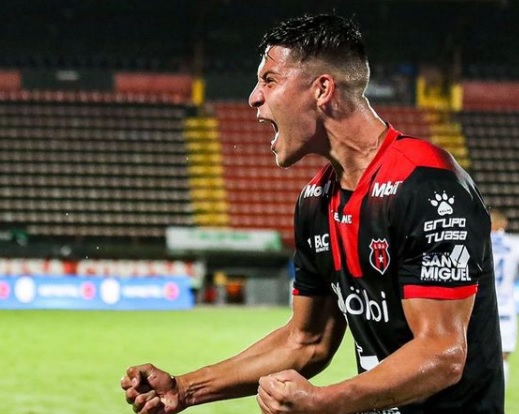 La felicidad de Alexis Gamboa en Alajuelense