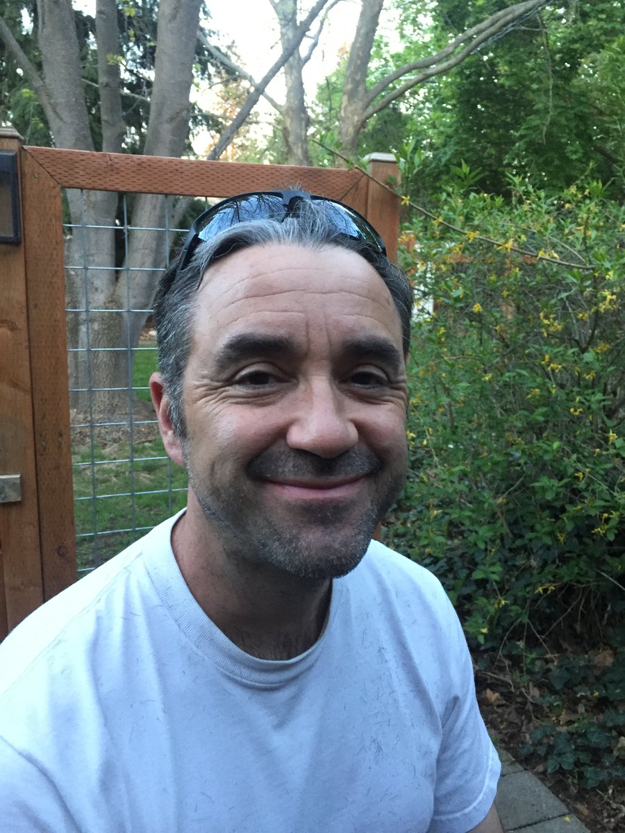 I am mourning the loss of hubby's beard this morning. It was taken from me suddenly and unexpectedly last night, and the grief is fresh. #RIP #GoodbyeScruffy 😢