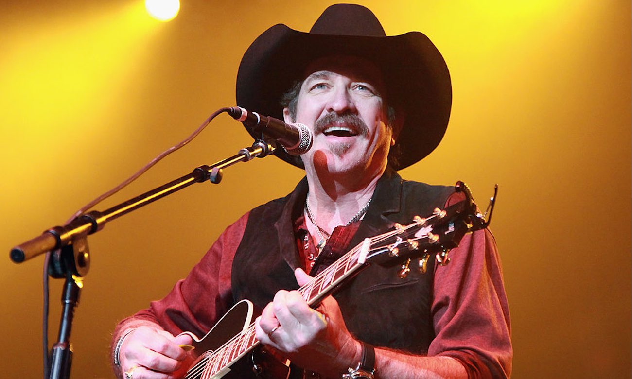 Happy 66th birthday to Kix Brooks, one half of legendary duo Brooks & Dunn!   