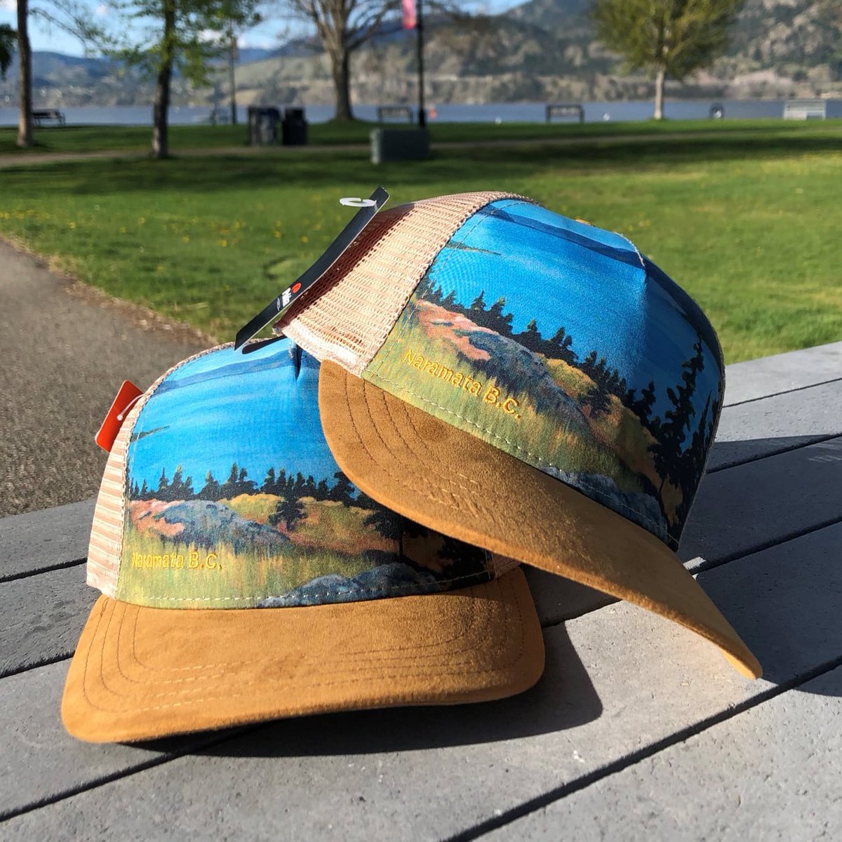 pukkainc's tweet photo. Our custom sublimation print process produces vibrant, high-quality, long-lasting imagery fused right into the fabric. Use your own custom imagery or choose from our large library of options.
📷 @peggie.collins
#sublimation #fullycustom #lowminimums #quickturn https://t.co/6sPLhpmlKB