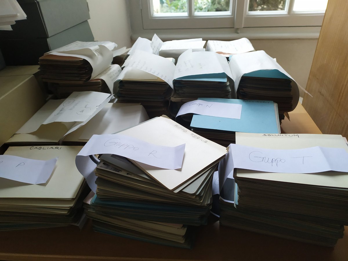 s_giordano_'s tweet photo. Proud to share some before/after pics of @TheRomanSoc collection index cards. 1867 items now rearranged!

@the_bsr 
@ale_jeee 
#BSRArchives #archives #Archaeology https://t.co/T3HJ0jgIwq