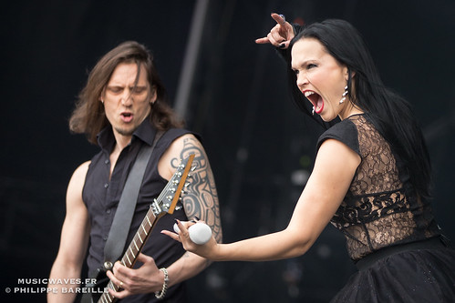 TarjaFrance's tweet photo. Tarja & Alex rocking Hellfest! ♥️🤘🏻🎸
📸 Phillippe Bareille for @MusicWaves_fr
@tarjaofficial @AlexScholpp
#tarja #tarjaturunen #alexscholpp #hellfest #hellfest2016 @hellfestopenair #summerfestival #festival #guitarplayer #metal #rockon https://t.co/8WF4nTjgBE