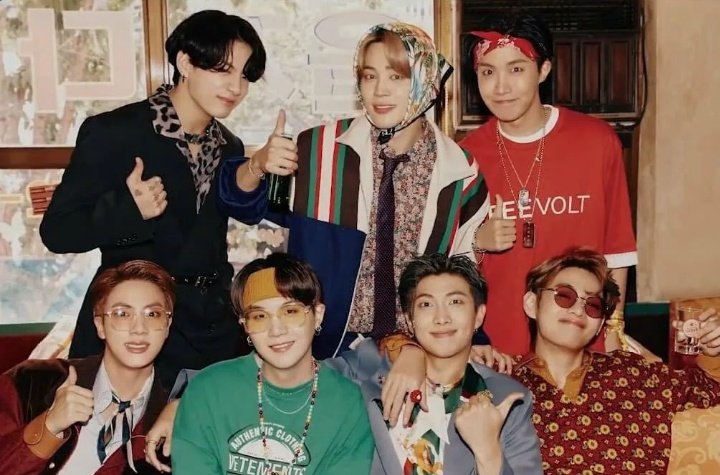 JeonYoona000's tweet photo. I'm voting for @BTS_twt for #BBMAsTopSocial. RT to vote too! https://t.co/hj1dNeaBCx