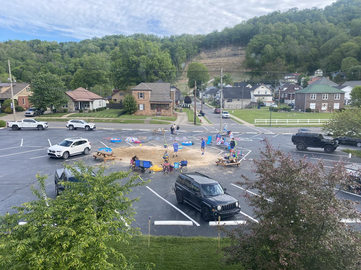 PaintsvilleHS's tweet photo. The 2021 Seniors surprised PHS with their own 🏖 Beach Party 🏖 in the parking lot this morning for their 2nd to LAST Day of High School! https://t.co/earODklPfF