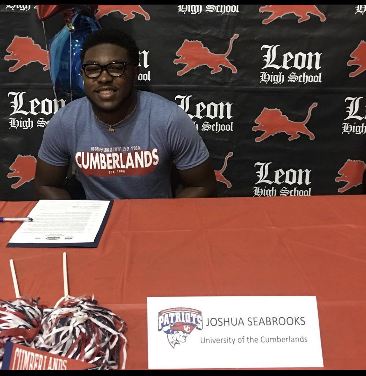 SeabrooksJosh8's tweet photo. #BurgBoundXXI🔴🔵⚪️ @UCPatriotFball @PwellsUC @UC_Patriots https://t.co/nB48JcmwsG