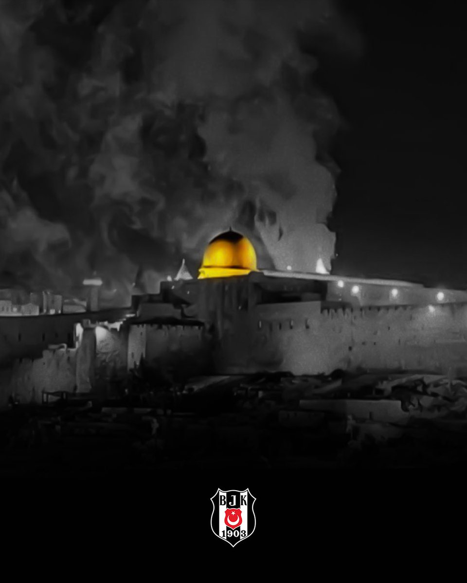 Besiktas's tweet photo. Kudüs’te Mescid-i Aksa’ya yönelik aralarında çocukların da bulunduğu sivillerin hayatını kaybettiği saldırıları şiddetle kınıyoruz! 

Bölgeye bir an önce barış ve huzurun hakim olmasını diliyoruz. https://t.co/yDgq6nLZiy