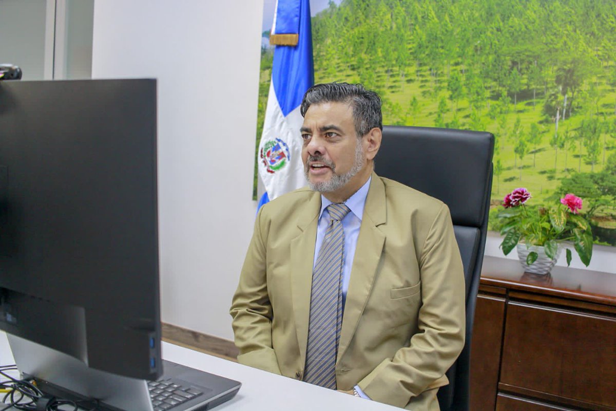“El Sistema Nacional de MRV se considera el primer paso hacia el establecimiento de un Sistema de Transparencia en República Dominicana”. <a href="/AlanRamirezRisk/">Alan Ramirez</a> director técnico <a href="/CambioClimaRD/">Cambio Climático de la República Dominicana</a> #SemanadelClimaRD #ClimateWeekLAC #ClimateActionLAC
