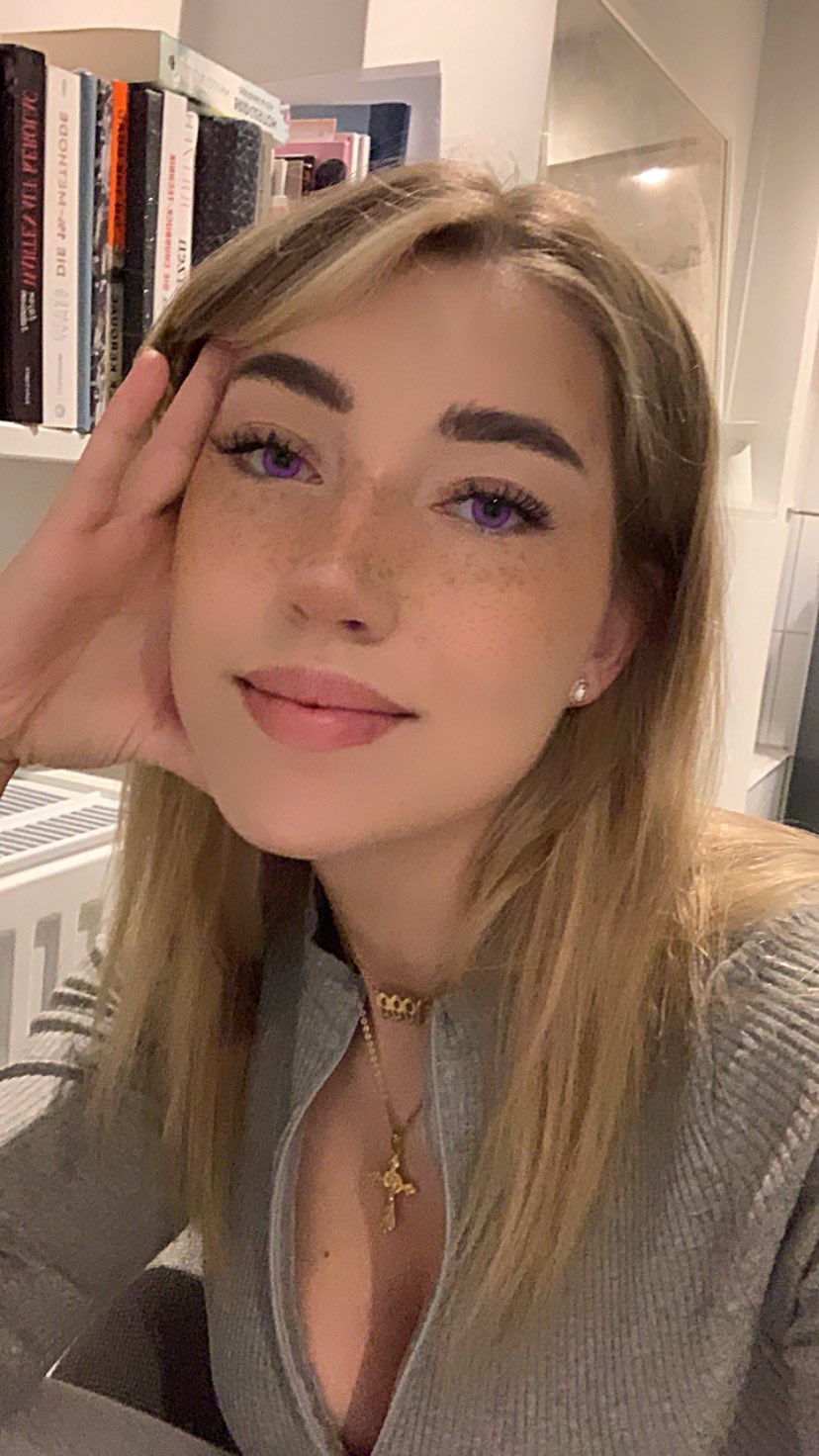 NOVA 🤍 on X: REIN DAAAAAAAAAA t.coAHn1R7EbpW  t.conCl86eEeoE  X