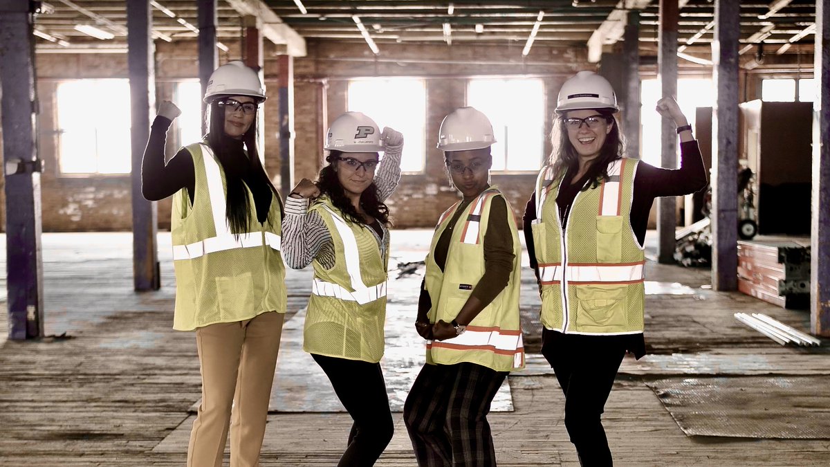 bluemusemag's tweet image. Women in Construction: Building Bridges into a Male-Dominated Industry
Jenna Fama 🔹 Blue Muse Staff Writer 🔹
#bluemuse #spring2021 #womenworkers
PHOTO CREDIT: Corie Spankowski, NAWIC