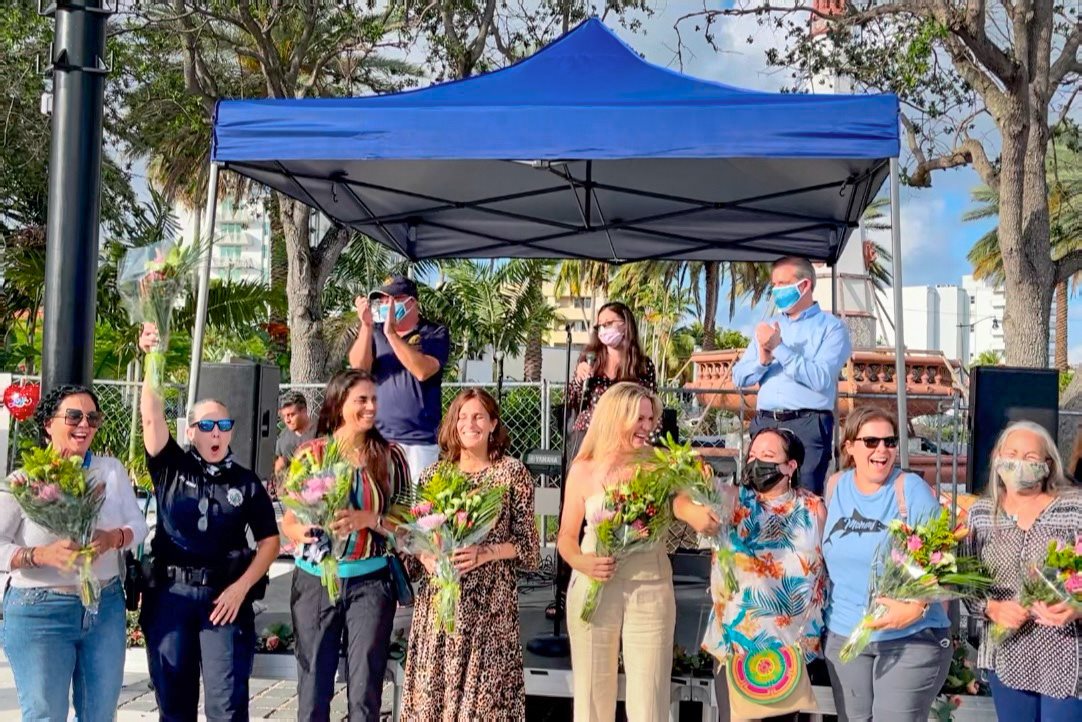 UrbanResource's tweet photo. Congrats to the Mominees for the MiMo Mom Awards, presented by Commissioner Micky Ross Steinberg over the weekend!

#motherday #congratulations #awards #miamibeach #miami #northbeach #mom #welovemom #winners #lovemom https://t.co/4JqiDRodKW