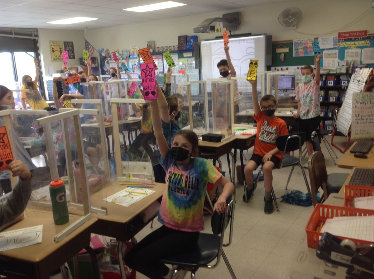 Mrs.Guardiola@AAE tweet media