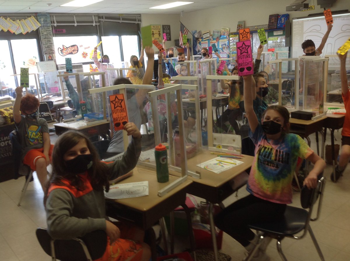 Mrs.Guardiola@AAE tweet media