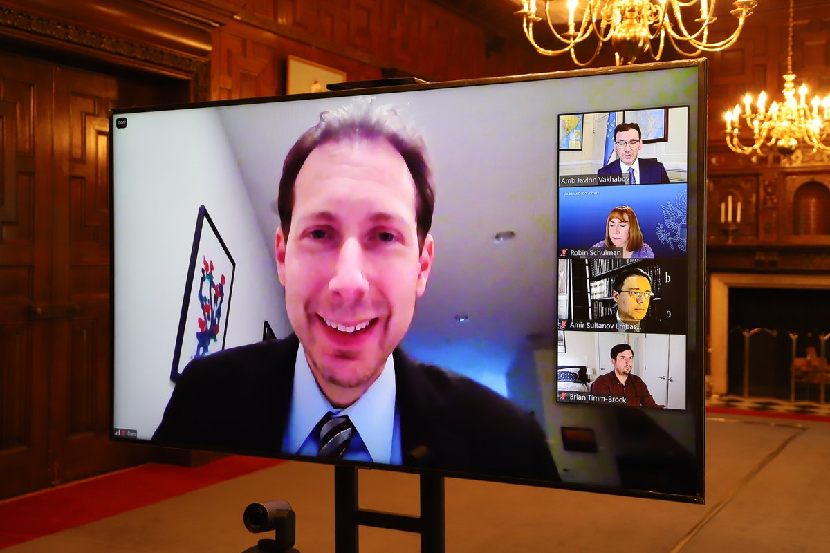 JavlonVakhabov's tweet image. Yesterday on the eve of #IRF Report&apos;20 release I had a virtual meeting w/ Daniel Nadel, Head @StateIRF, to update on the developments regarding the draft Law on #FreedomofConscience that is currently under review in🇺🇿Parliament. It is high time to get this 23 yrs old Law revised.