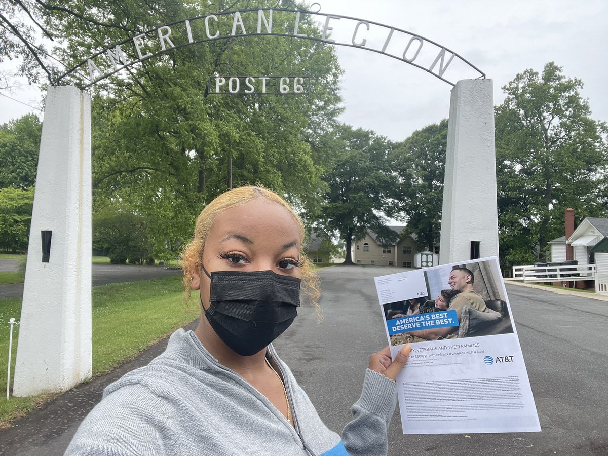 <a href="/ATT/">AT&T</a> loves our veterans! day3 on the block letting our community know what we have to offer! Today is for our Vets! 💪🏽💙 #LifeAtATT <a href="/julestwentysix/">Julestwentysix</a> <a href="/alishaatt1/">Alisha Smith</a> <a href="/jerryfornwalt/">Jerry Fornwalt</a>