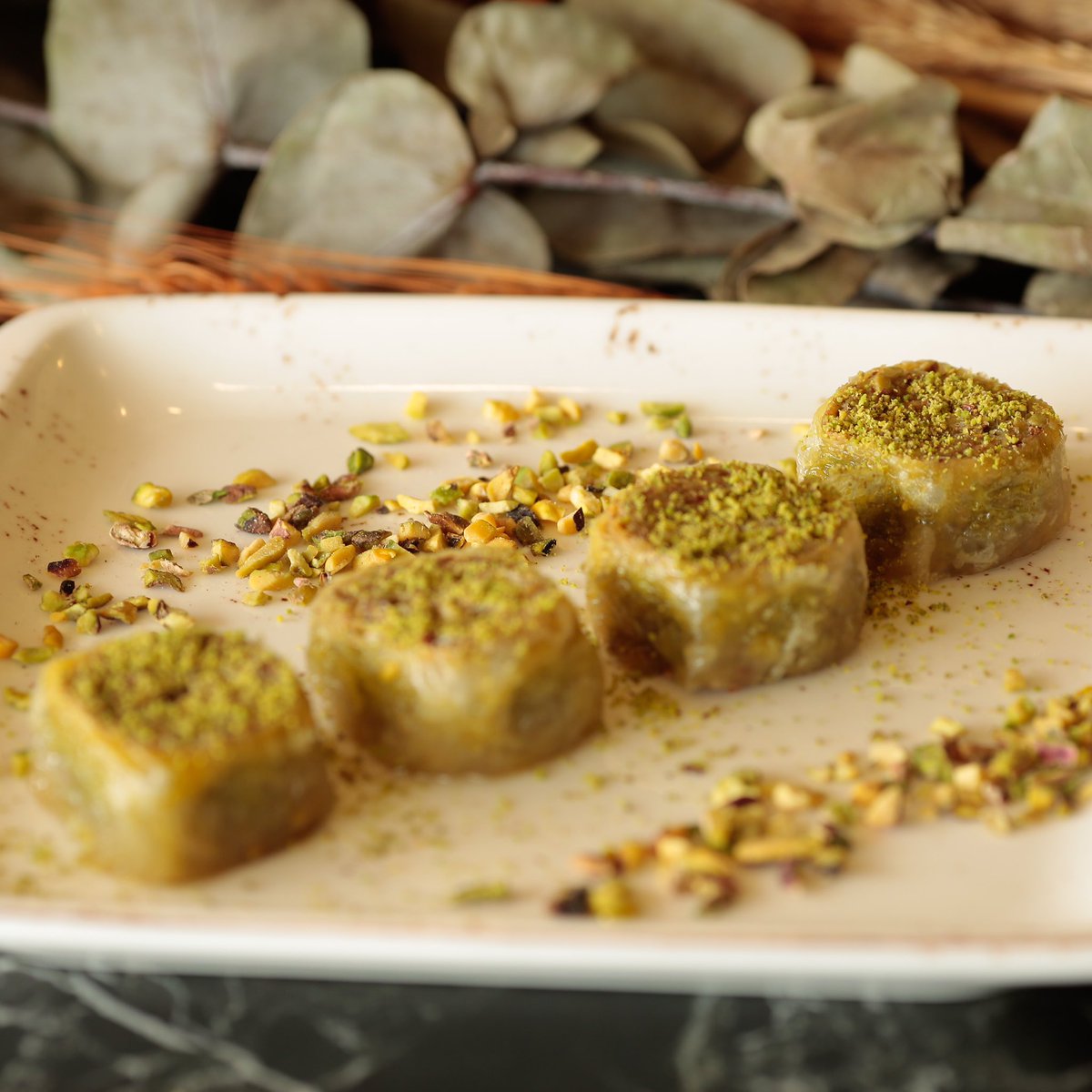 cafeonx's tweet photo. Taze Baklava çeşitleri ve Patisserie Ürünlerimiz Paket Servis olarak hizmetinizdedir.
🛵 Paket Servis 🛵
⏰ 10:00 - 24:00
☎️ 0533 509 67 30
💳 Sodexo - Multinet - Setcart
🎂 Özel Gün Pasta Siparişi
#baklava #soğukbaklava #pendik #tatlı #pasta #kartal  #fıstıklıbaklava #çikolata https://t.co/yjJULyHiGW