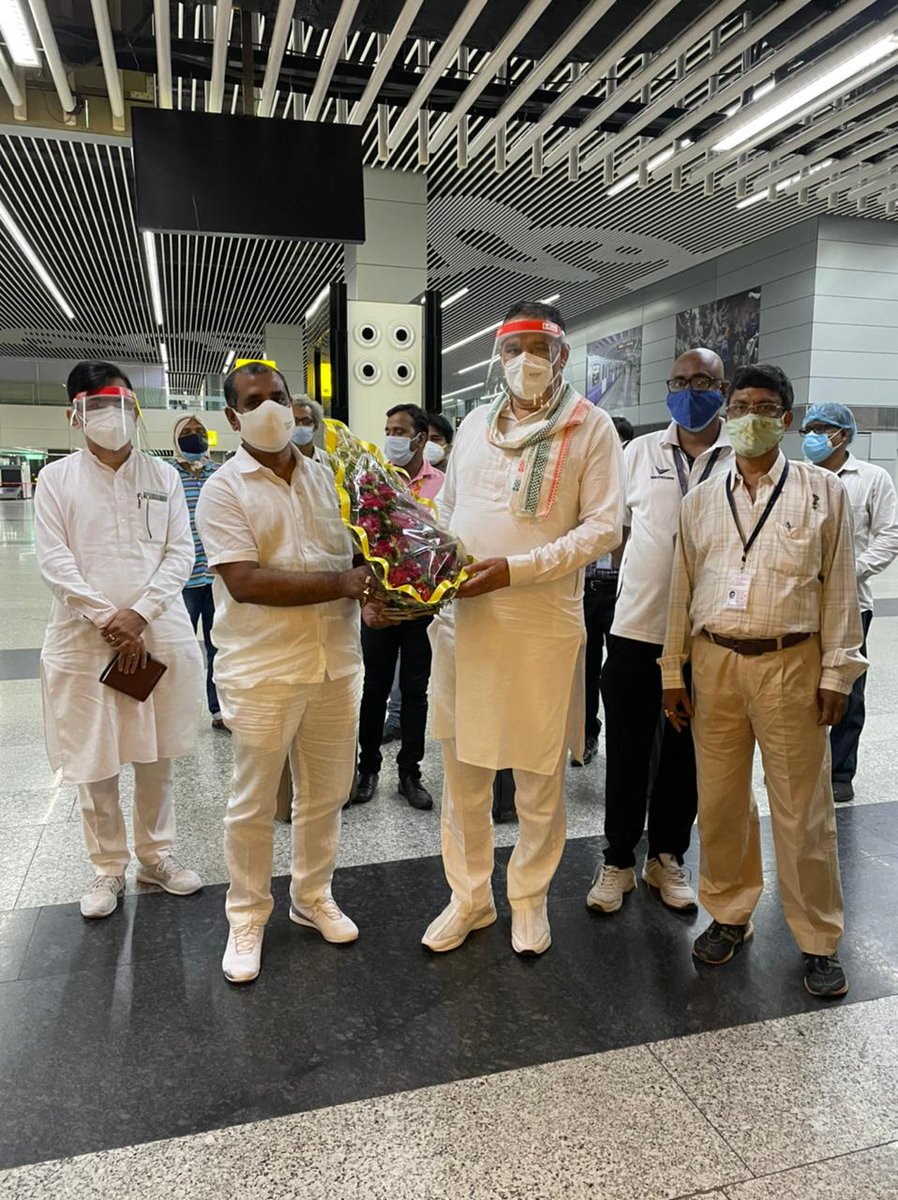 thevijaysampla's tweet image. Just Landed at Kolkata.
#justiceforsc 
#SamplainBengal