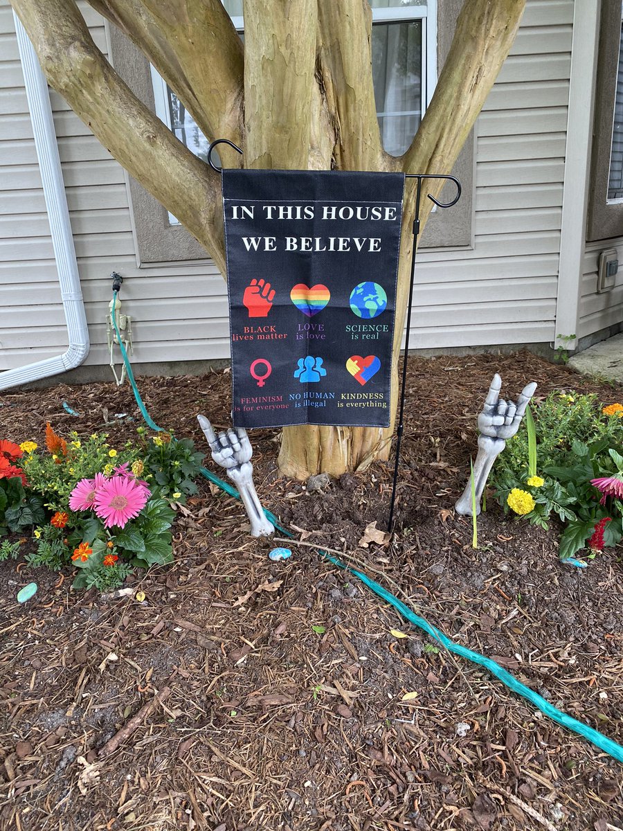 gtfoken's tweet photo. Since the dictators on the board of the HOA committee in Kiln Creek think our sign was “oh so offensive” and that a flag is more appropriate.

We shall see how long it’ll take them to find something “offensive” or “not up to community standards” on the flag. 🙄🙄🙄 https://t.co/BPsVakn6n1