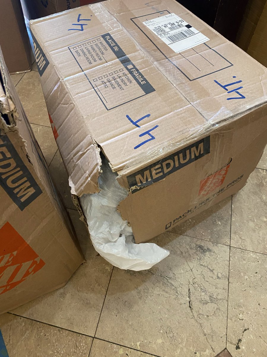 kimb0o0o's tweet photo. @CarolBTome does “customer first” mean delivering boxes in shambles? Dealing with @UPS has been an absolute nightmare. Do better. https://t.co/J8NDietn0G
