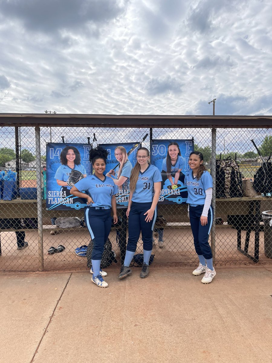 BlueAcesSB's tweet photo. Seniors! So proud of all of your hard work despite all the obstacles. Pleasure to know you. Best wishes conquering the world #onceanAcealwaysanAces #Acessb 💙🥎 https://t.co/cSoYorwFxd