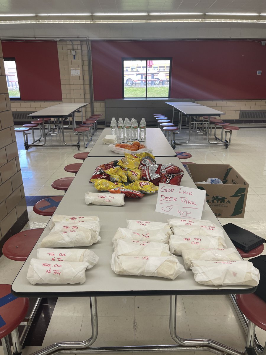 dpsoftball10's tweet photo. Thank you MVP for our pre game meal! https://t.co/ND58IYe5UV
