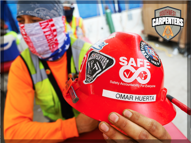 WSCarpenters's tweet photo. Work safe, stay safe. Happy #HardHatWednesday!
πΈ: Union Carpenter Omar Huerta
#SWCarpenters #StrongerThanEver #UnionCarpenters #Local213 #LAX #SafetyFirst #EssentialWorkers #SouthwestCarpenters https://t.co/gLF2w2hFj7