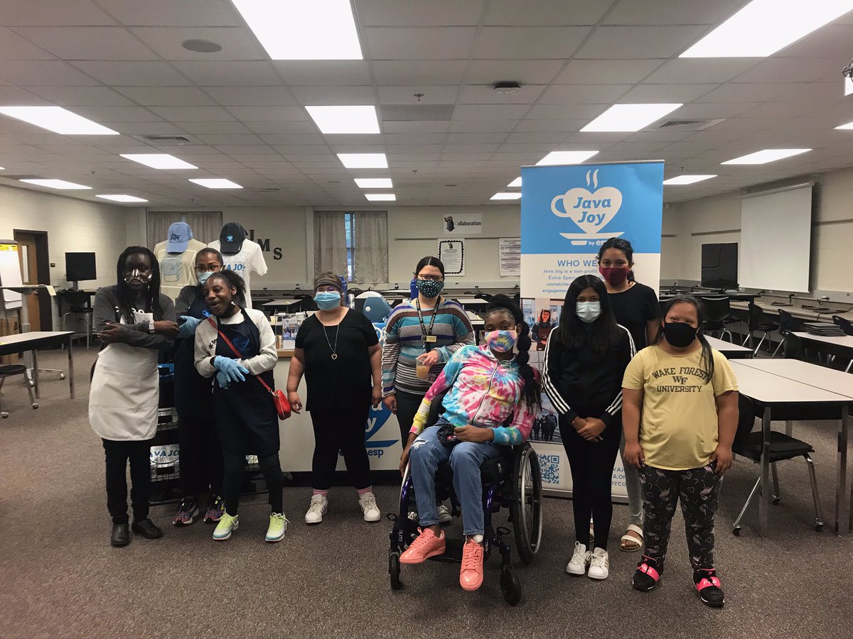 jordanmsgcps's tweet photo. So excited to have @JavaJoyCoffee with us this morning! Coffee and air jugs started our teachers’ day off right! Coffee. Hugs. Enjoy. Thanks Java Joy! #javajoy #gcps #jmsblackknights #centralgwinnett #uknightedweshine https://t.co/kJvPzf4mhn
