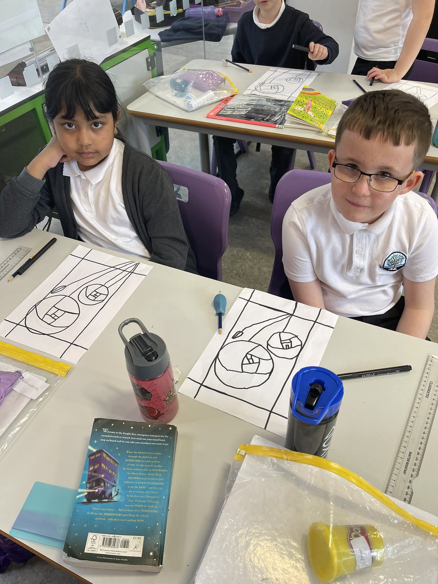 MissWebsterP4's tweet photo. Today in Primary 4 we started our own Charles Rennie Mackintosh roses 🌹 look out for the finished products soon! https://t.co/4cmVaFUHGZ