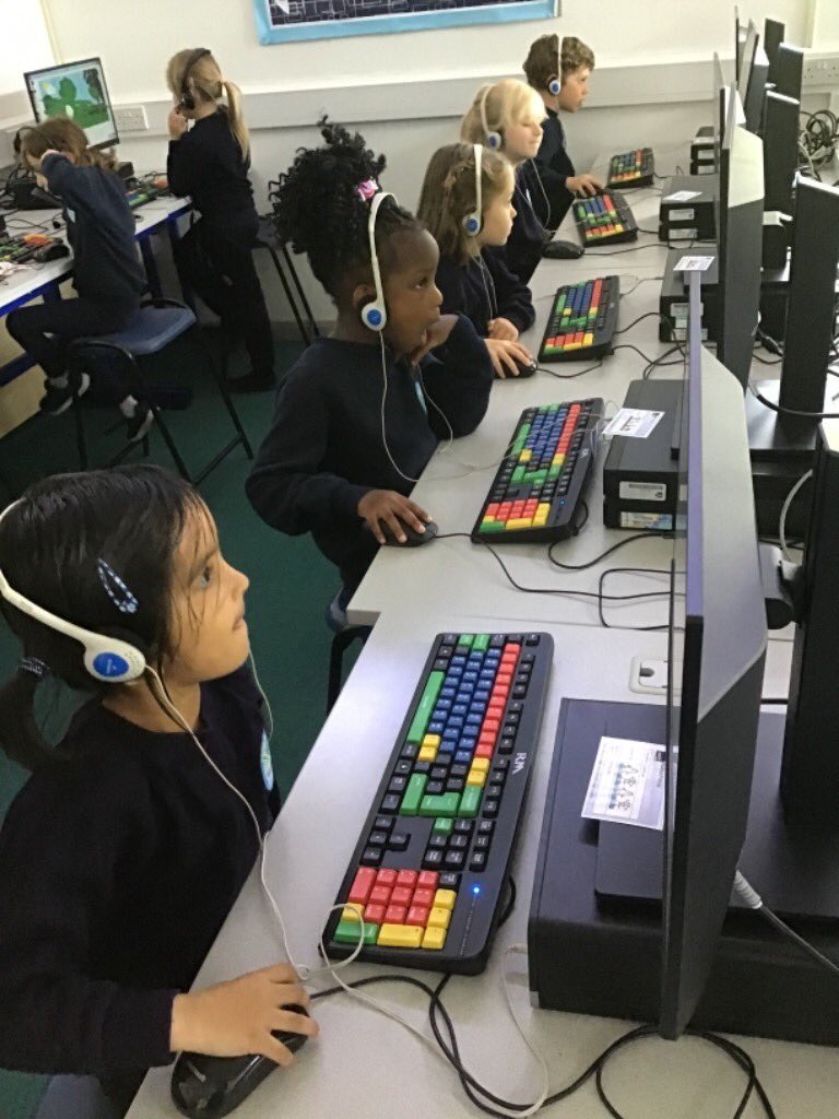 chantalorm's tweet photo. Tadpoles are loving using the ICT SUITE this week. We have learnt how to create a story adding animation and sound! @LongMeadowSch @purpleMash https://t.co/9Jvq1oeVgR