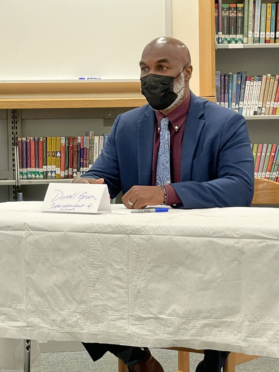 Kelly Harkins tweet media